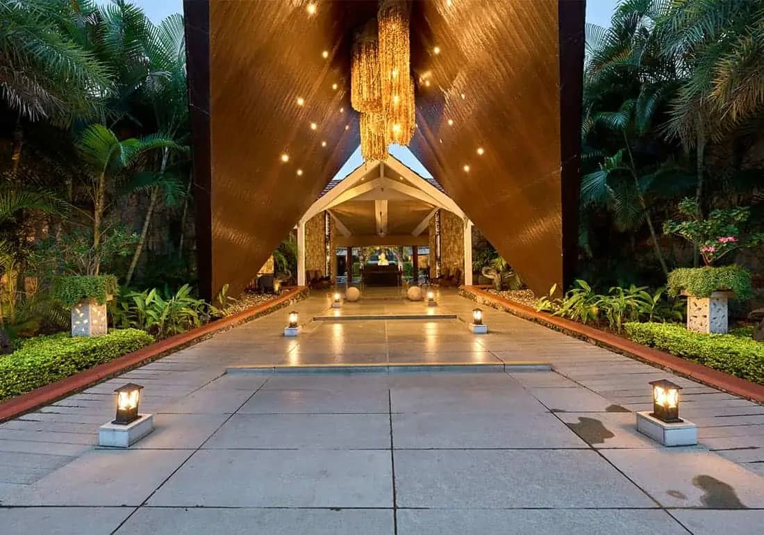 alpha healing center entrance